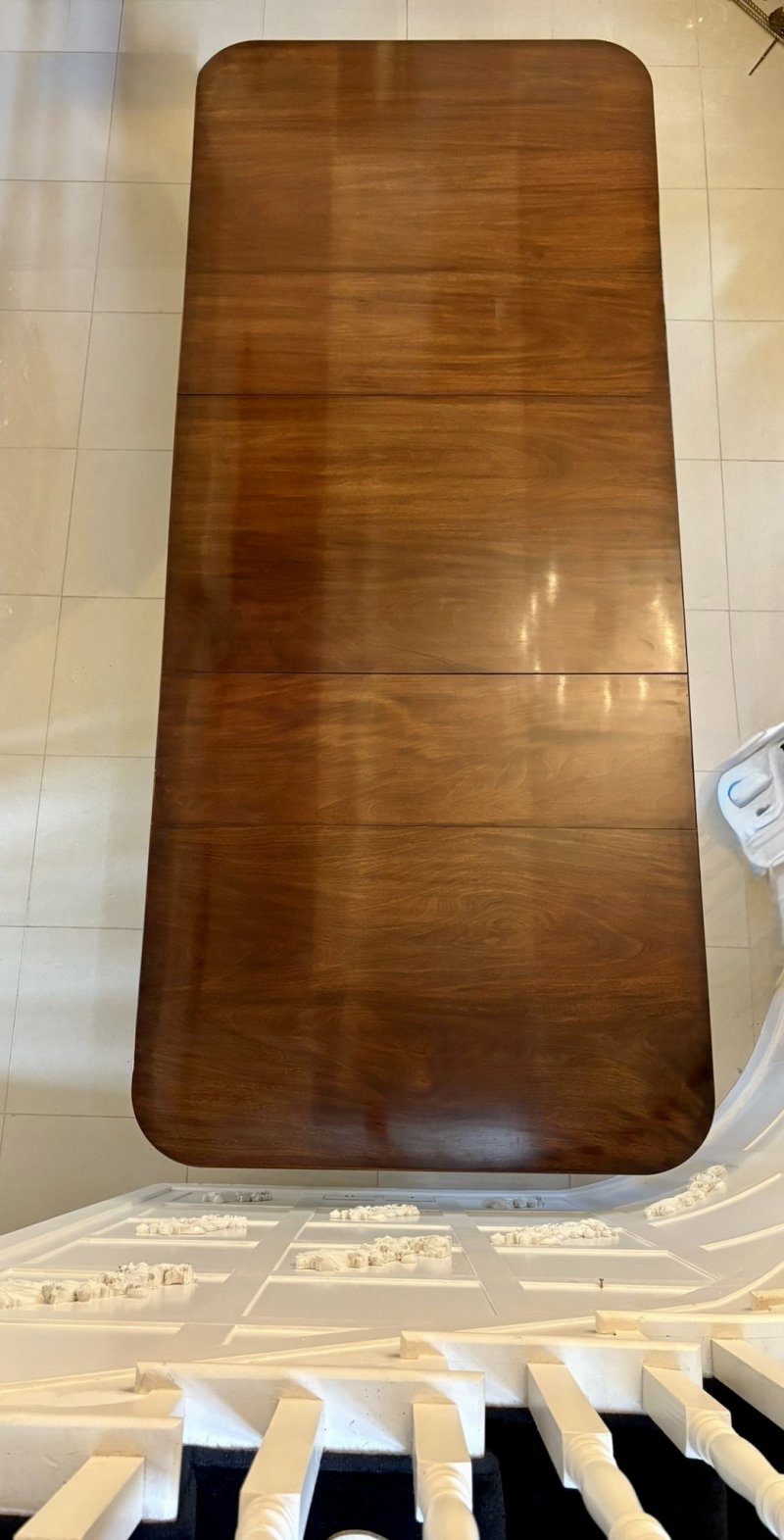 Large Antique Edwardian 18 Seater Superb Quality Figured Mahogany 3 Pilar Dining Table - Image 8